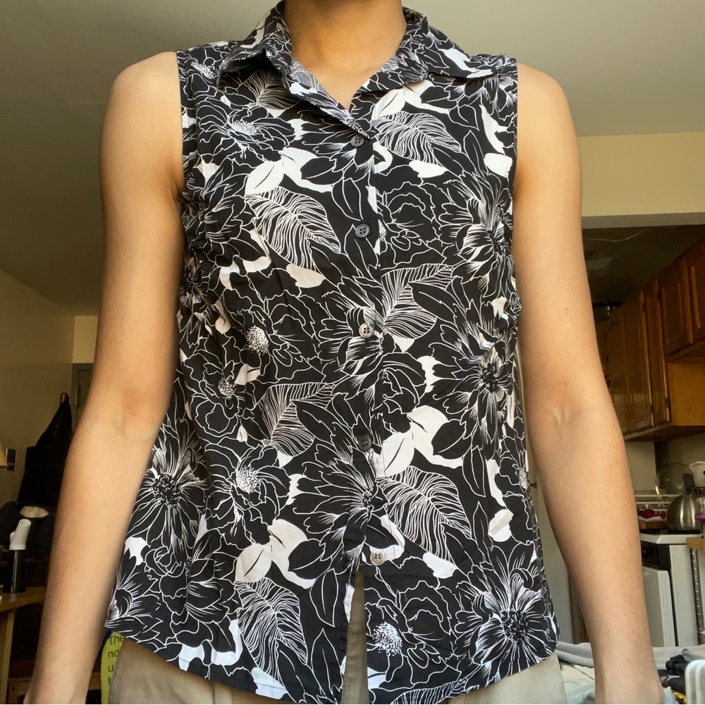 Floral Button Up Top Sz 10P